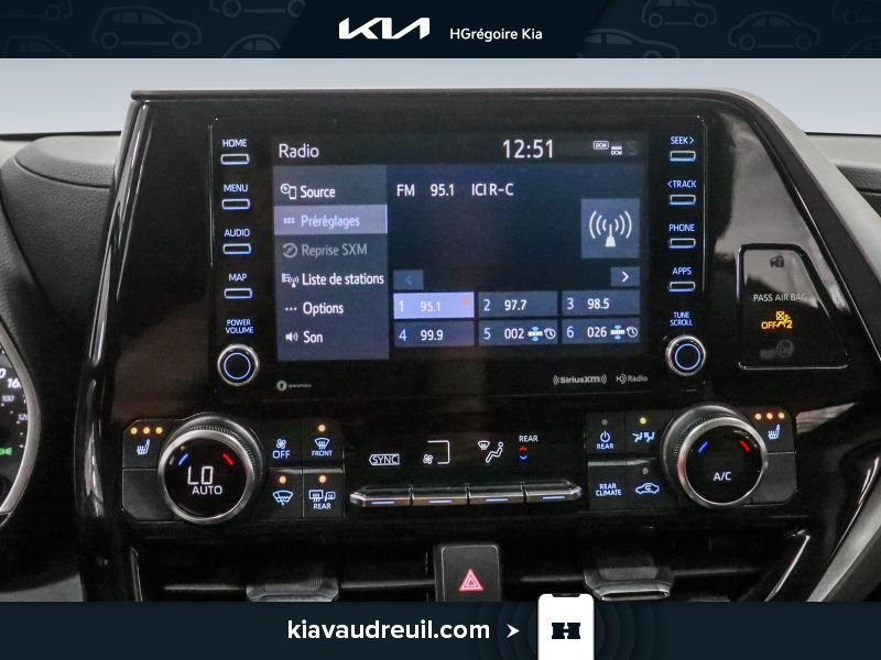 Toyota Highlander 2022 Bleu Laval - photo #21