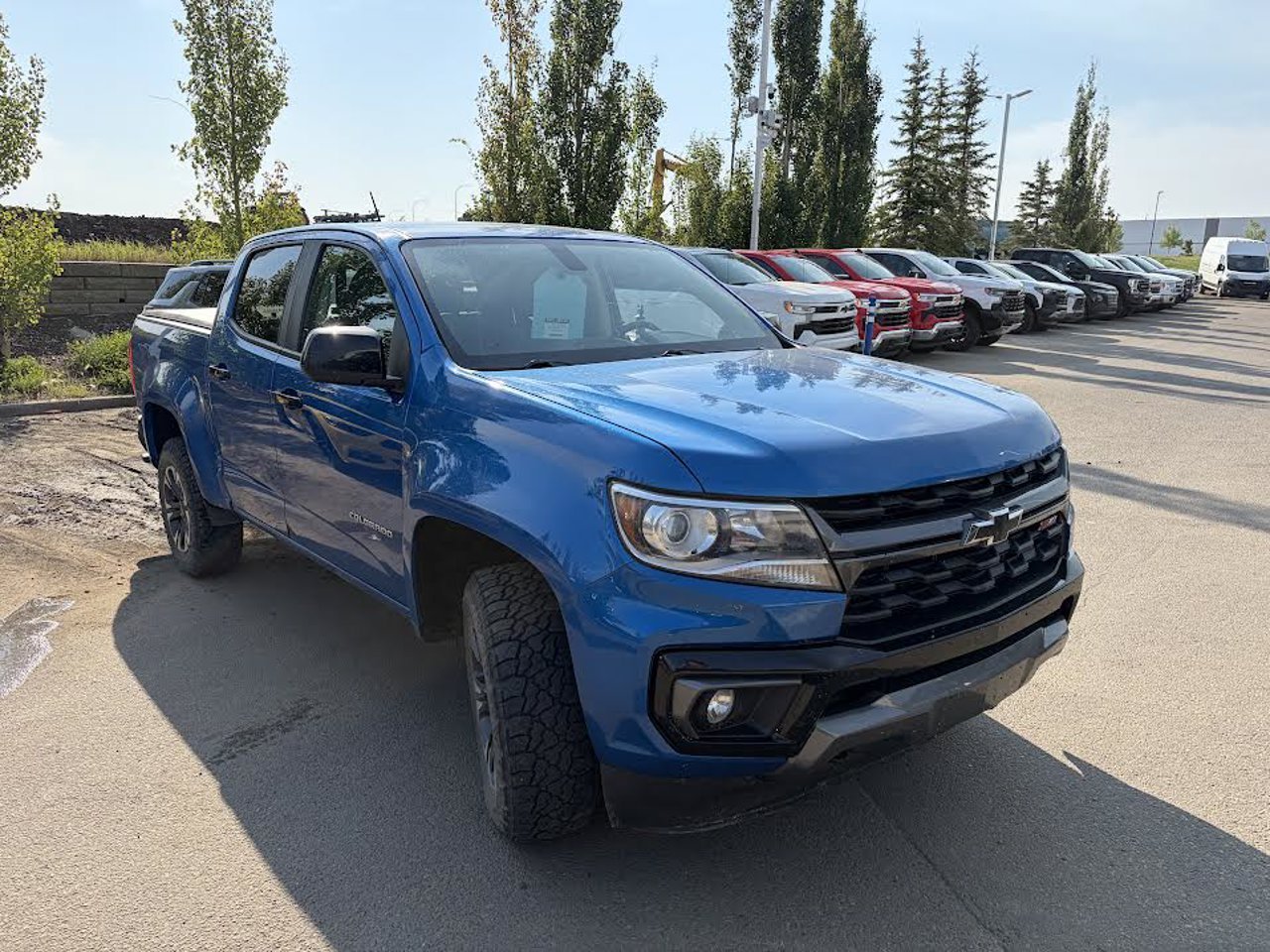 2021 Chevrolet Colorado 4WD Crew Cab 128 Z71 Blue Sherwood Park - photo #1