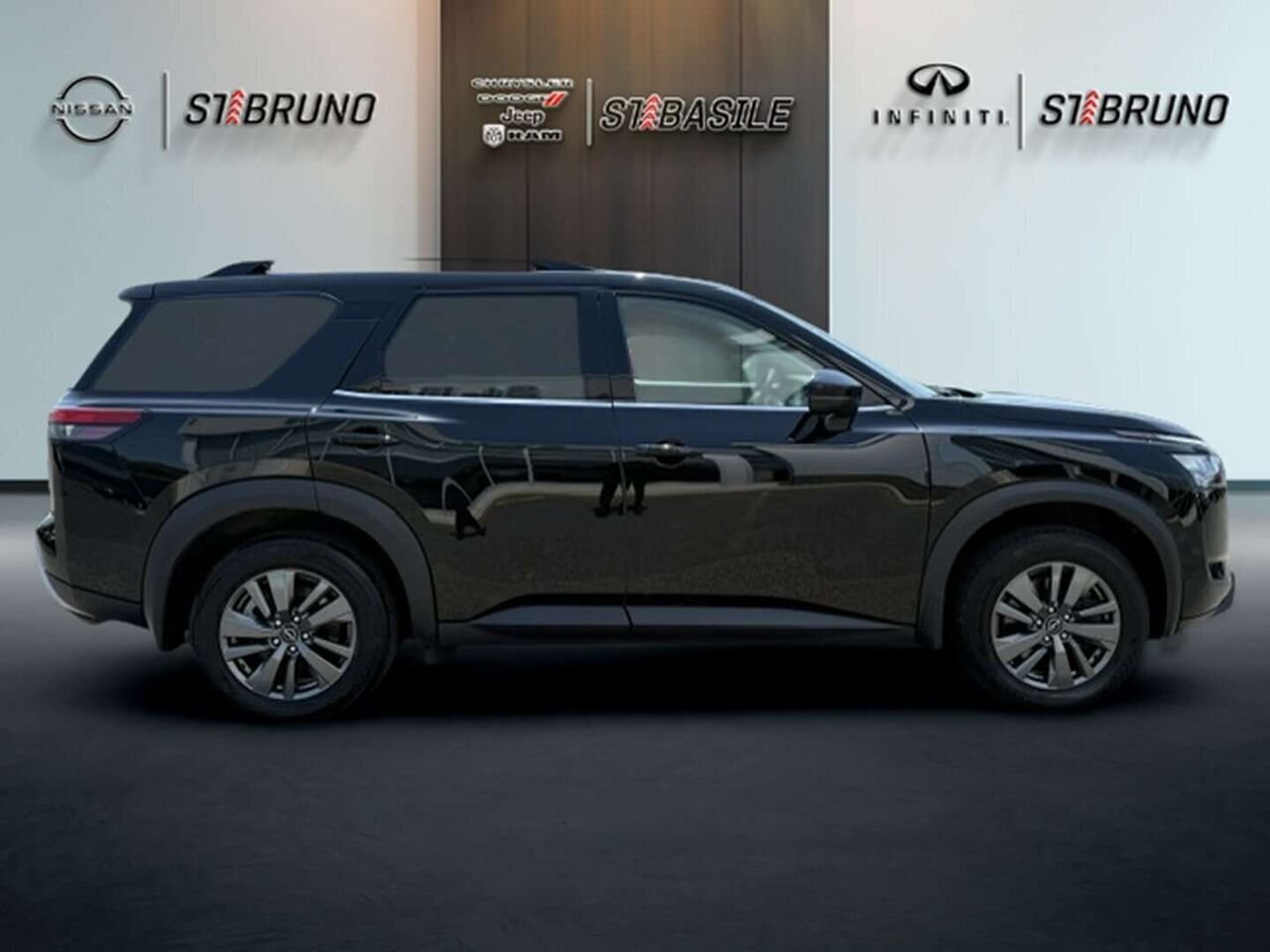 Nissan Pathfinder 2024 Noir Saint-Basile-le-Grand - photo #3