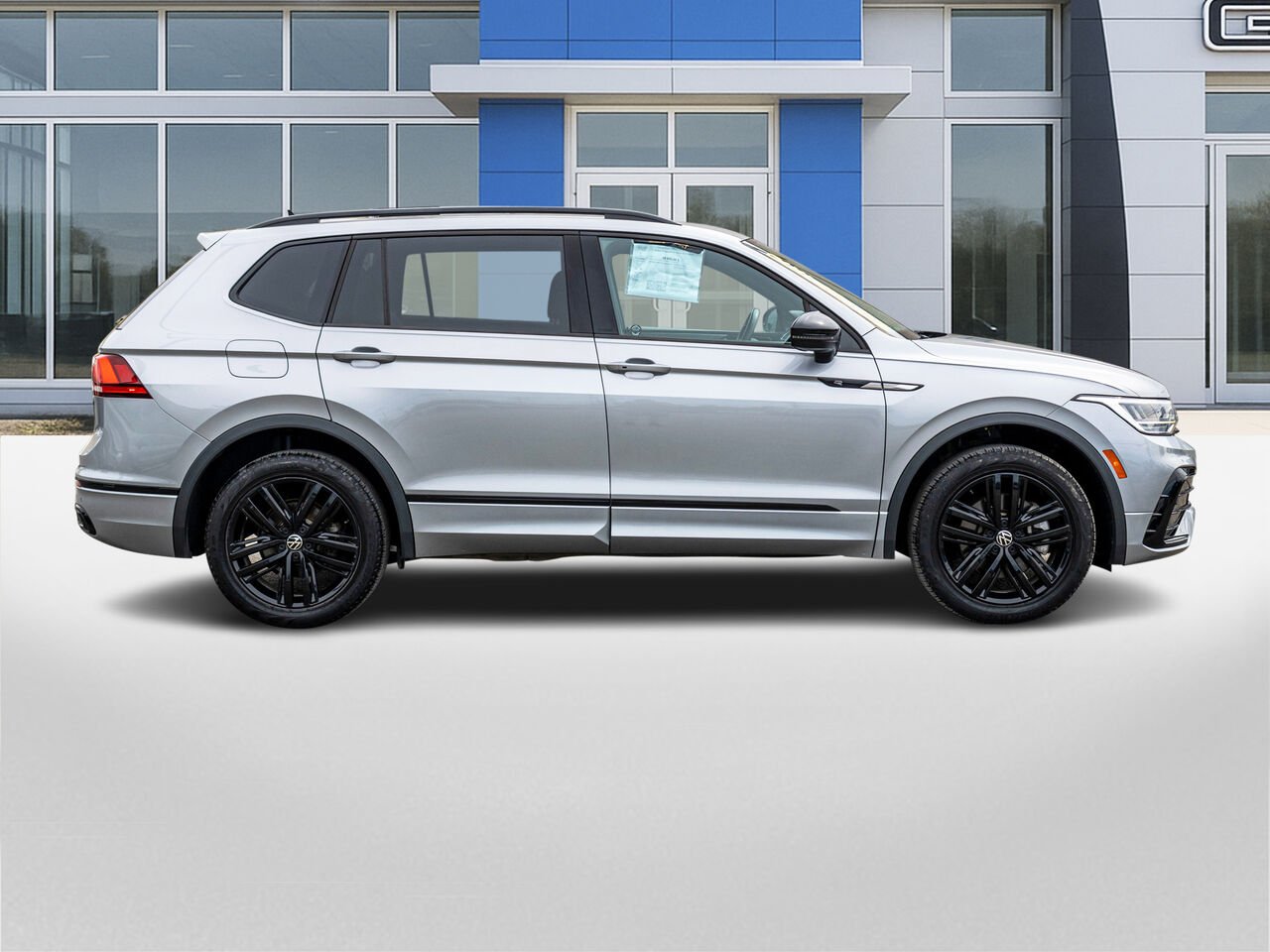 Volkswagen Tiguan Comfortline R-Line Black Edition 4MOTION 2022 Argent Châteauguay - photo #6