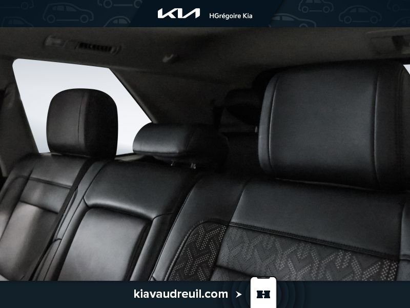 2024 Toyota Sequoia Grey Blainville - photo #14