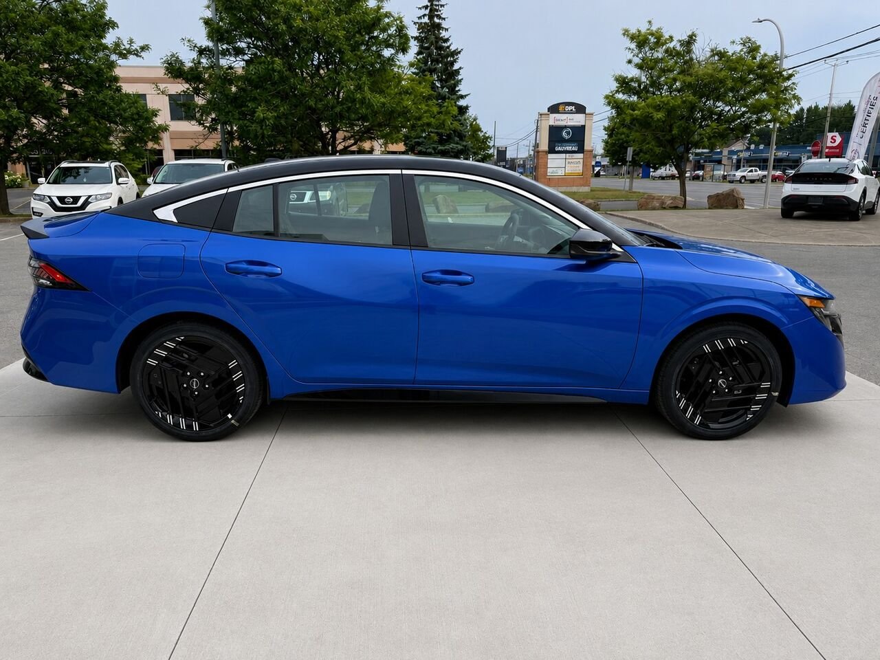 NISSAN Sentra SENTRA SR 2026 Chalcanthite nacré/Noir intense Châteauguay - photo #7