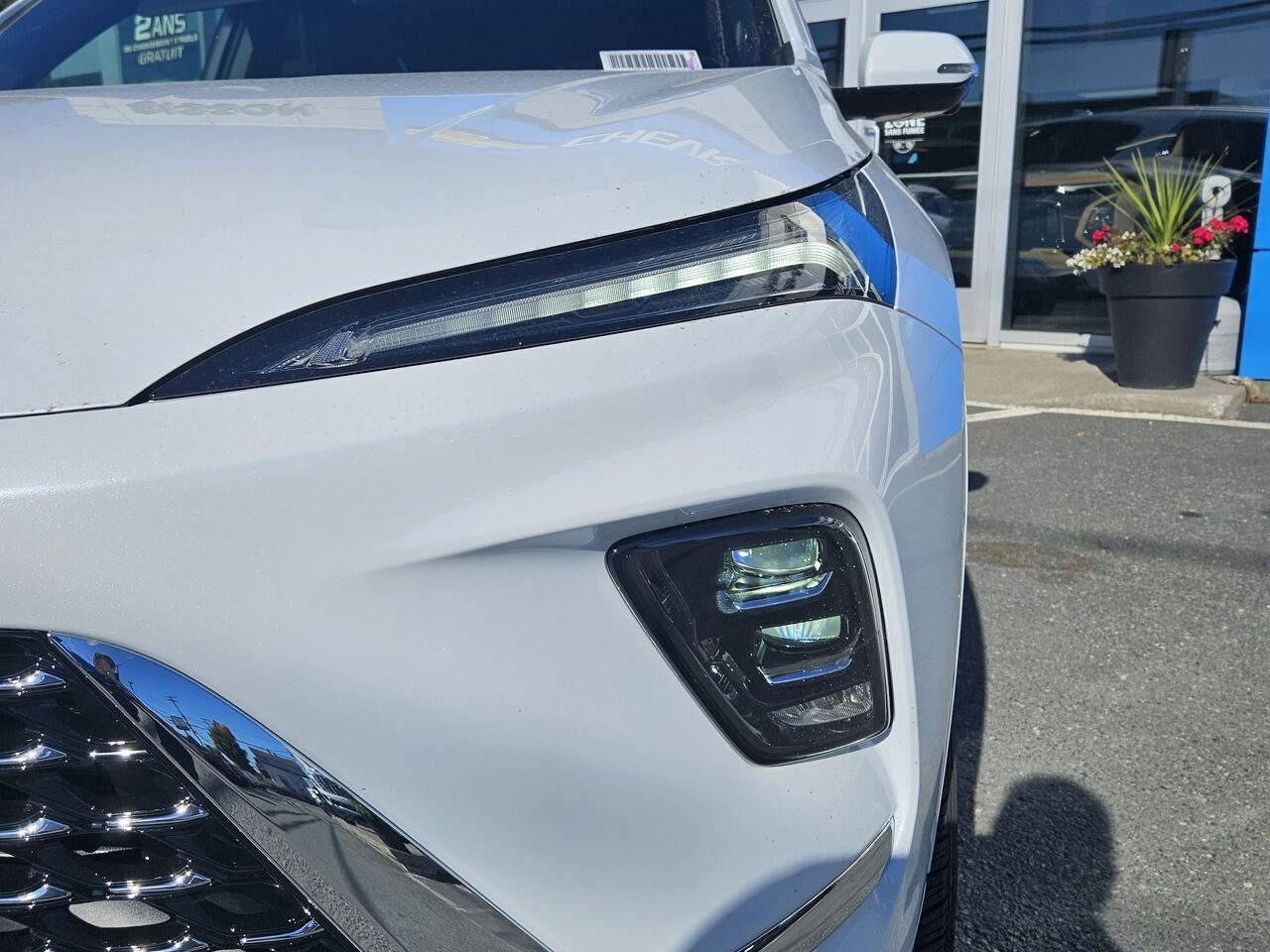 Buick Enclave Avenir 4 portes TI 2027 Blanc irisé triple couche Thetford Mines - photo #5