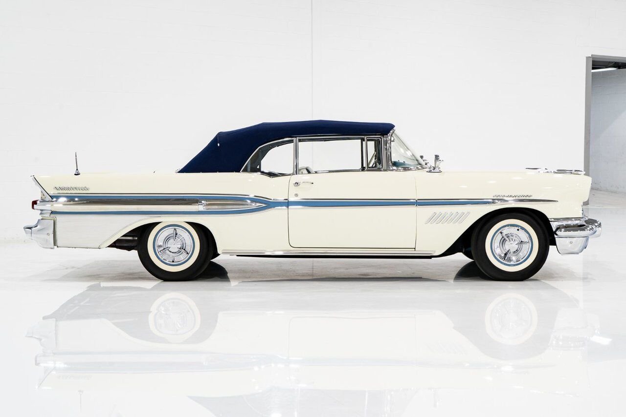 Pontiac Bonneville *PRICE IN USD* Fuel injected 347/315HP 1 of 630 produced 1957 Blanc Montréal - photo #53