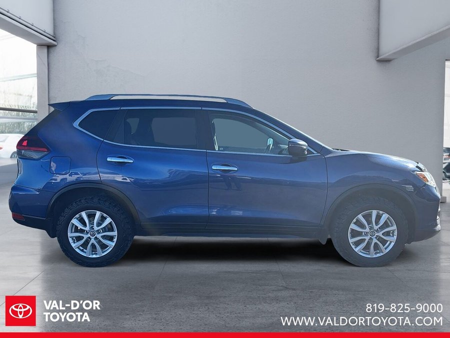 2020 Nissan Rogue SV TI Blue