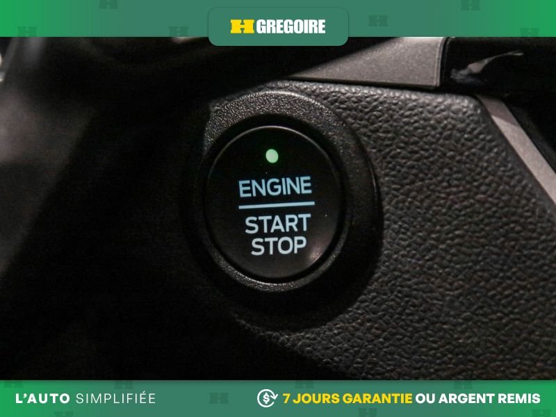 2022 Ford Escape Grey Blainville - photo #18