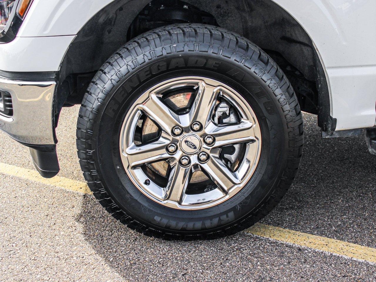 2025 Ford F-150 XLT 4WD SuperCrew 5.5' Box White Sherwood Park - photo #11