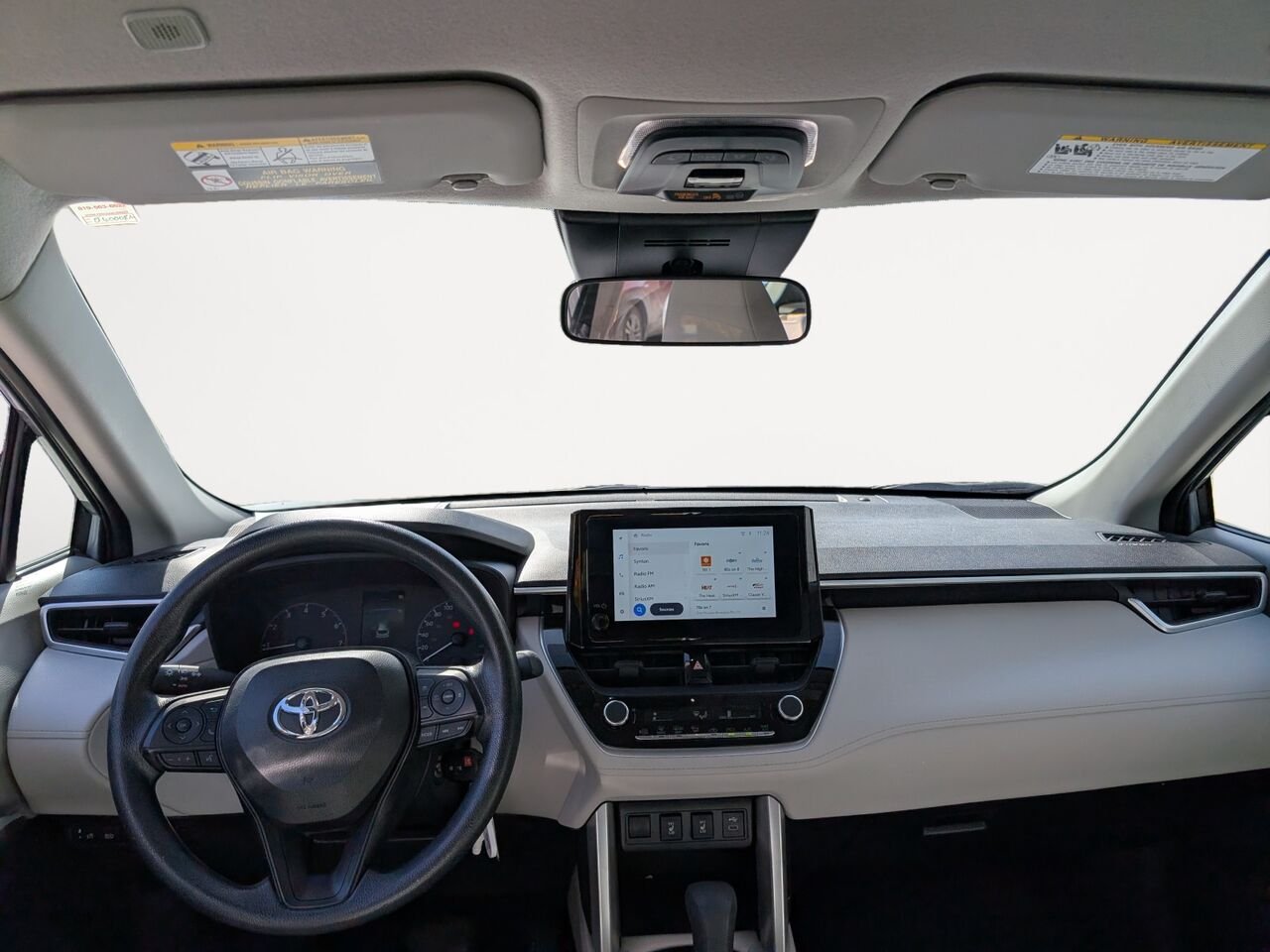 Toyota Corolla Cross LE/SIÈGES CHAUFFANTS/CAMÉRA DE RECUL/BLUETOOTH/AC/ 2024 Argent Sherbrooke - photo #16