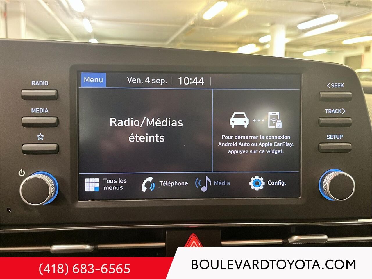Hyundai Elantra 100374A-18 | ESSENTIAL BM, MANUELLE 2022 Rouge Québec - photo #12