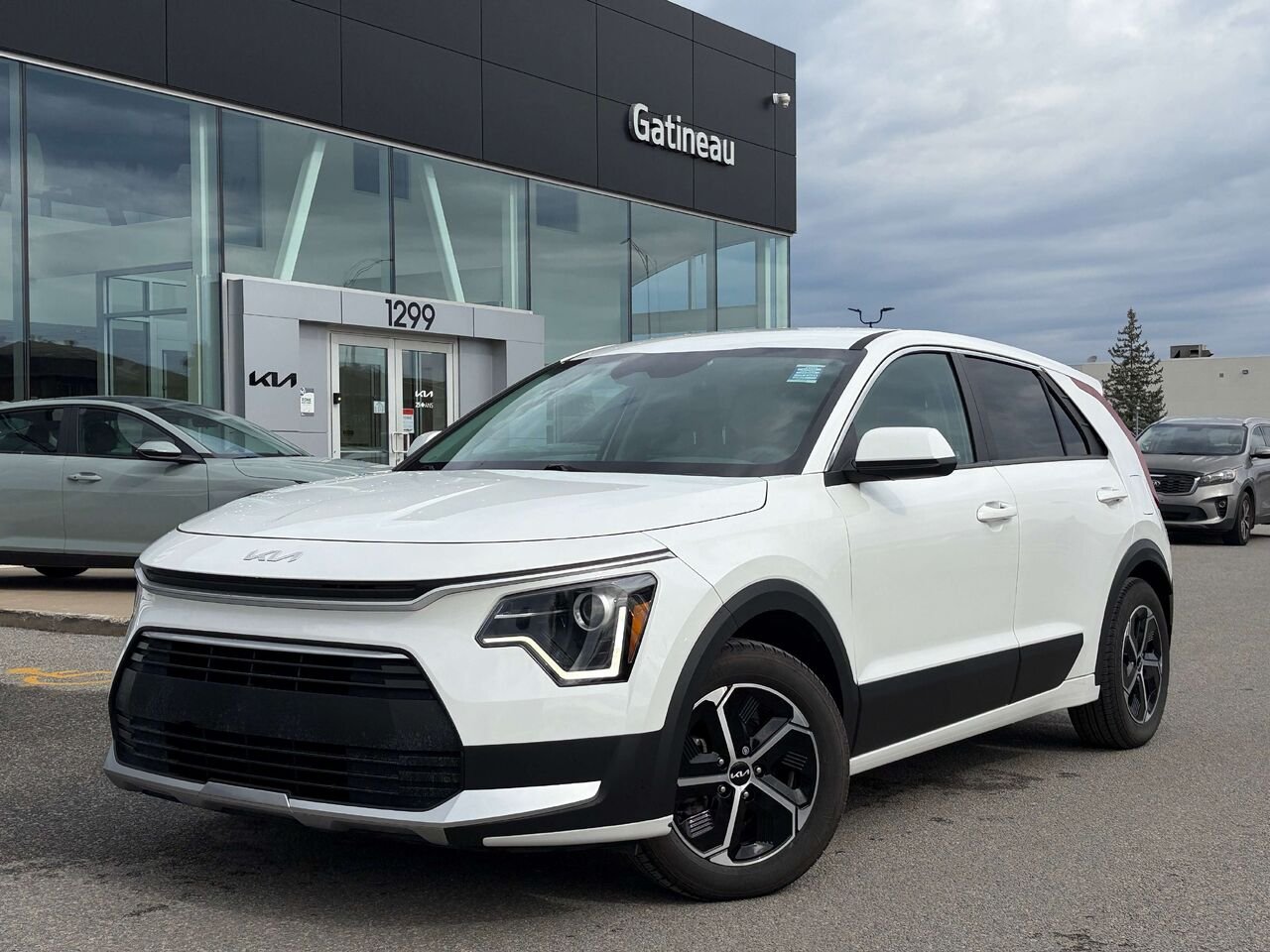 Kia Niro 2023 Blanc Gatineau - photo #8