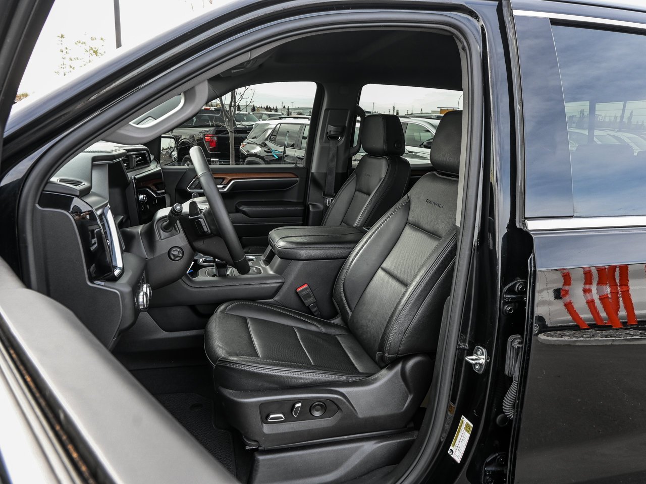 2023 GMC Sierra 1500 4WD Crew Cab 147 Denali Black Sherwood Park - photo #15