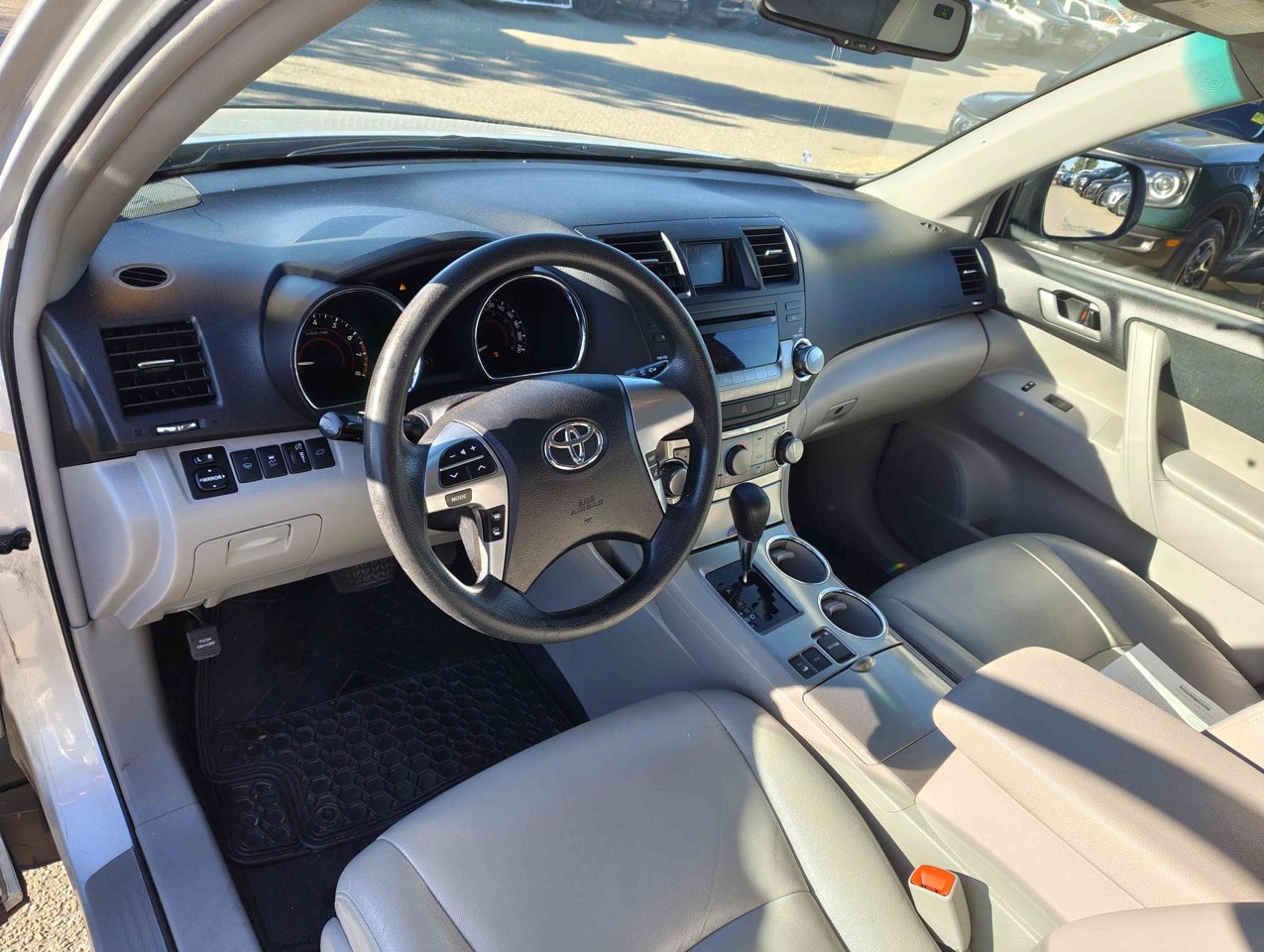 2012 Toyota Highlander 4WD 4dr Grey Sherwood Park - photo #6