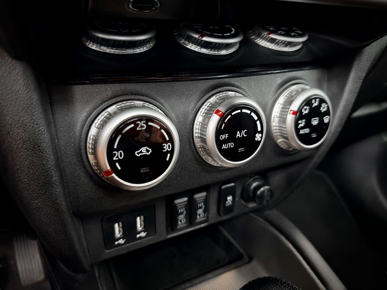 2021 Mitsubishi RVR Grey Notre-Dame-des-Prairies - photo #27