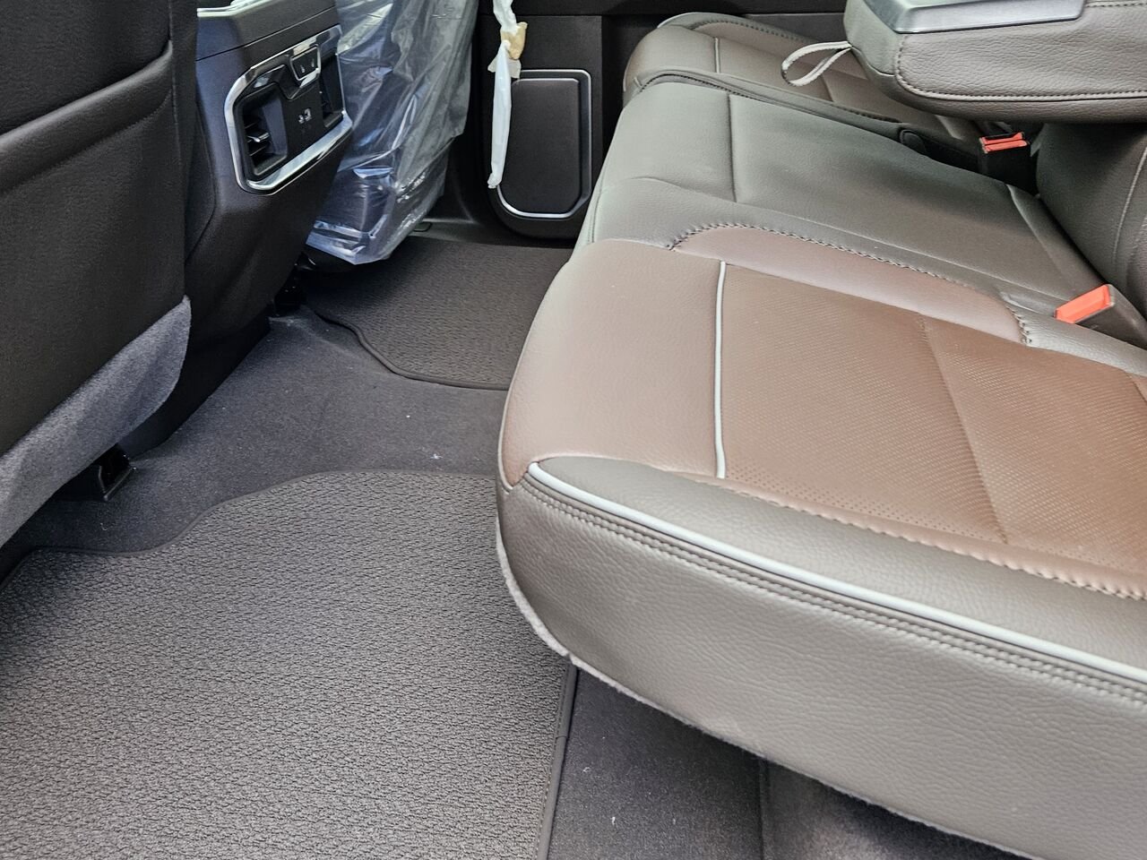 2026 GMC Sierra 1500 Denali cabine multiplace 4RM 147 po Onyx Black Thetford Mines - photo #17