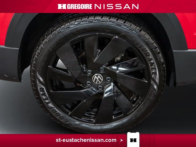 2024 Volkswagen Taos Red Saint-Eustache - photo #13