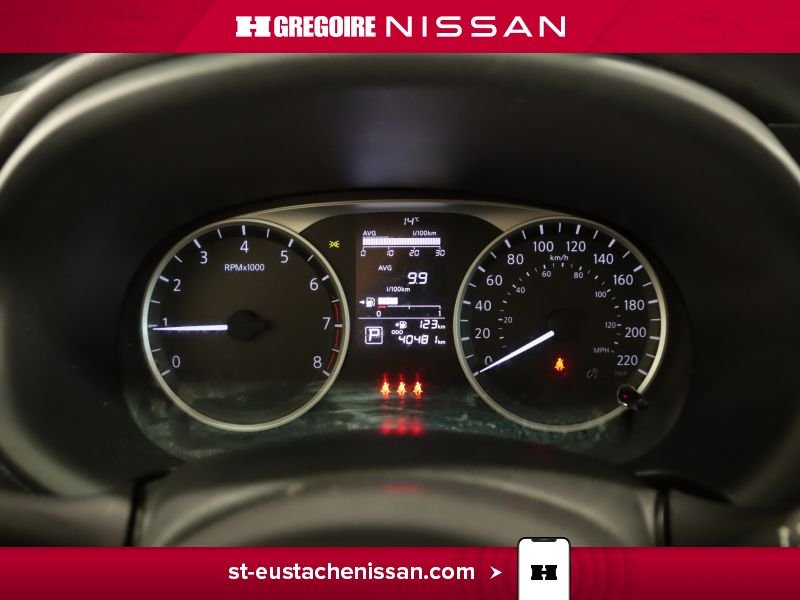 2024 Nissan Kicks White Laval - photo #26