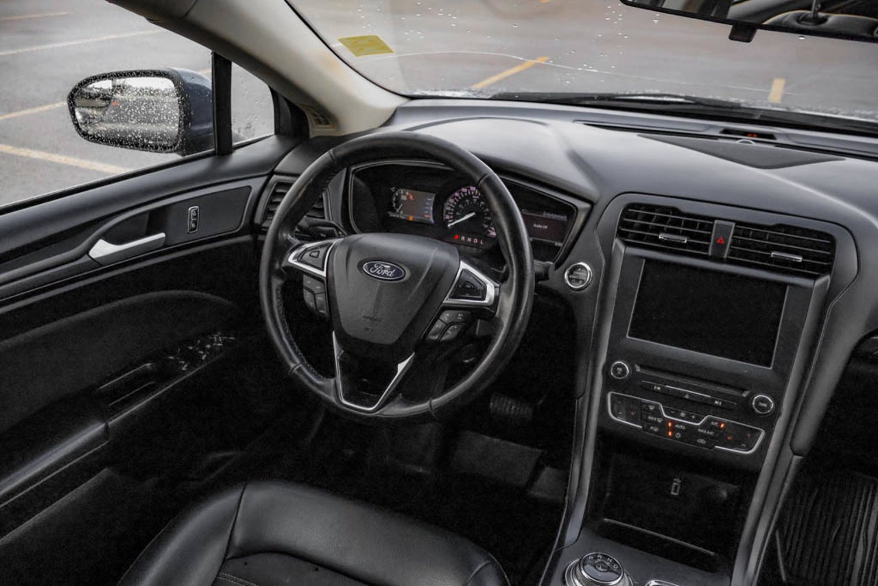 2018 Ford Fusion SE FWD Blue Sherwood Park - photo #27