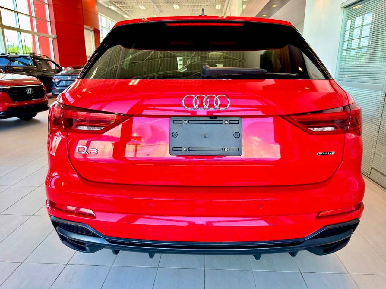 Audi Q3 2019 Rouge Notre-Dame-des-Prairies - photo #10