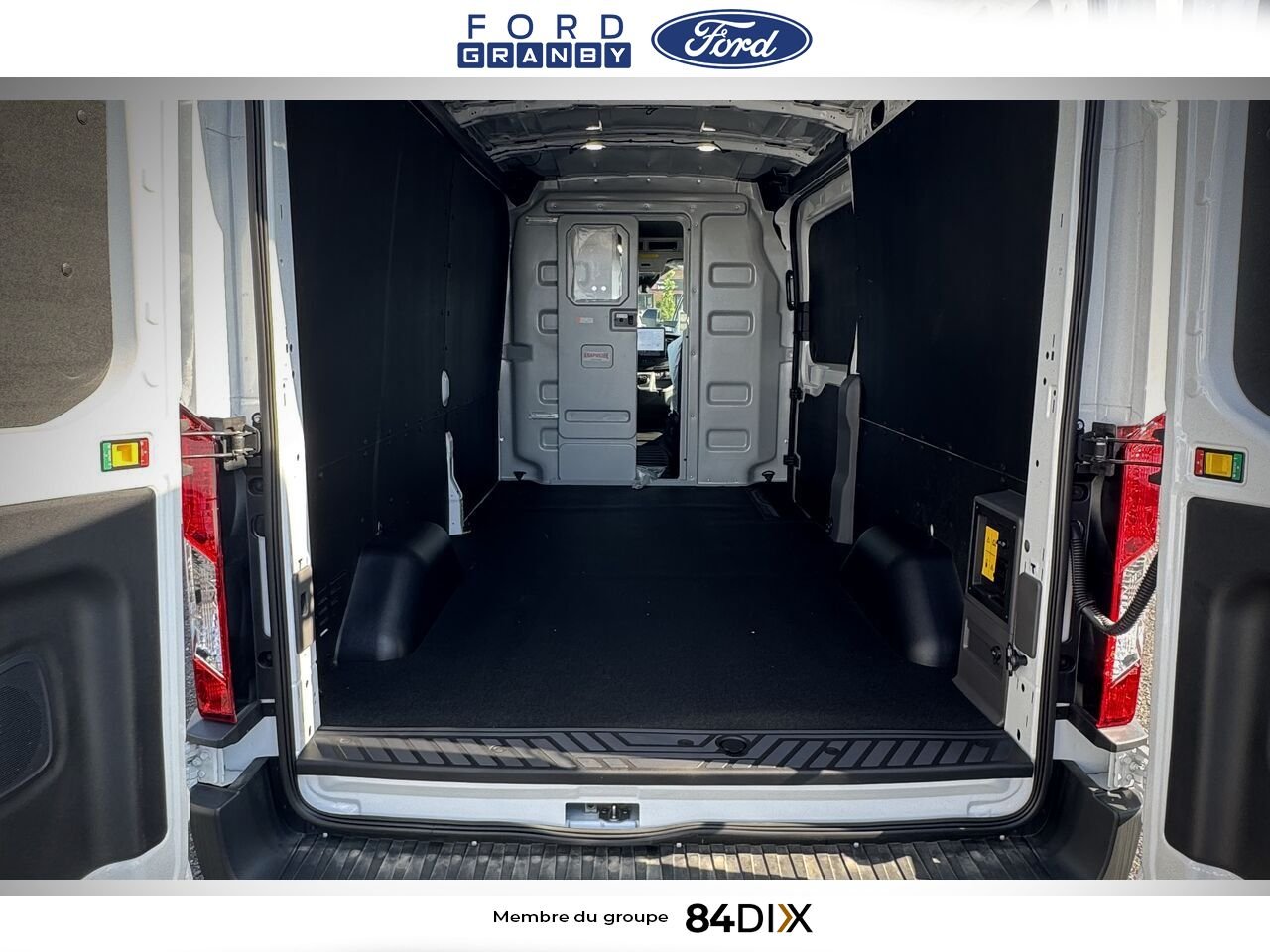 Ford E-TRANSIT FOURGONNETTE UTILITAIRE 2025 Blanc Granby - photo #6