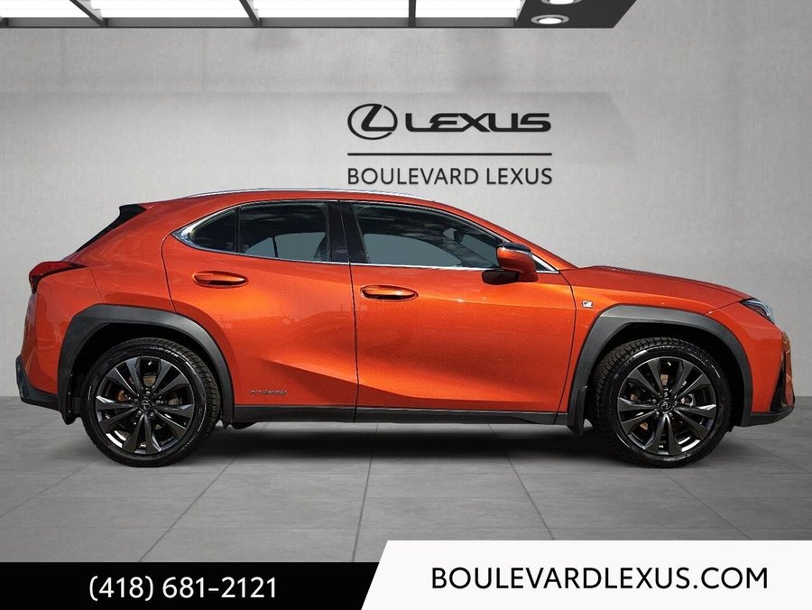 Lexus UX 2019 2019 Orange
