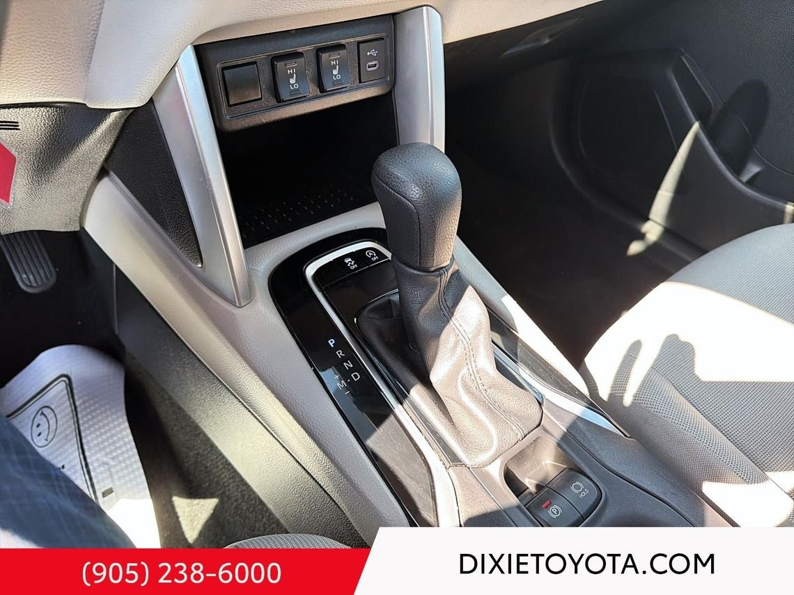 2024 Toyota Corolla Cross Heated Seats, Bluetooth Jet Black Mica Mississauga - photo #32
