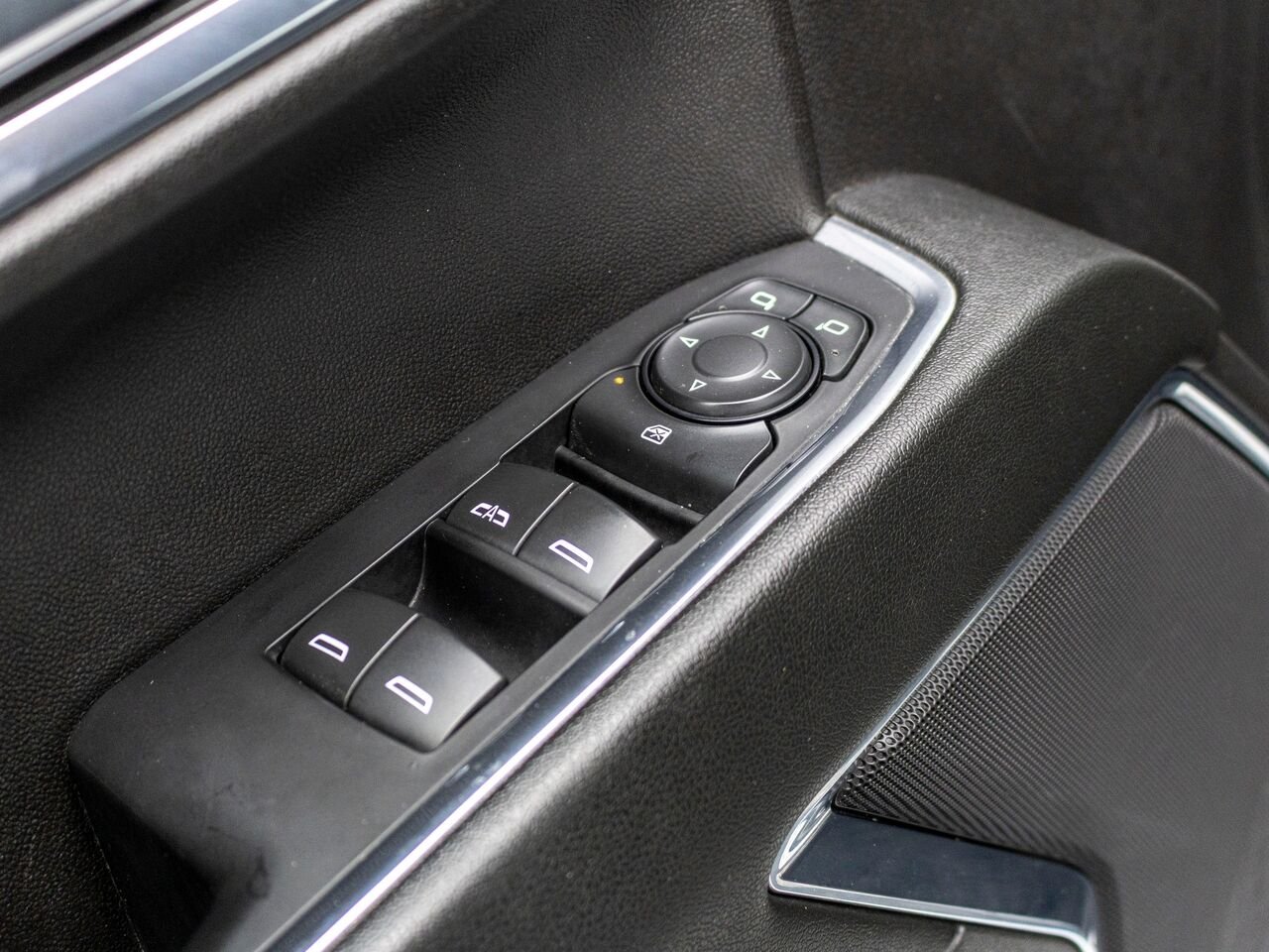 Chevrolet Silverado 1500 LT Trail Boss cabine multiplace 2024 Blanc Châteauguay - photo #30
