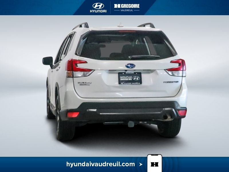 2021 Subaru Forester White Blainville - photo #7