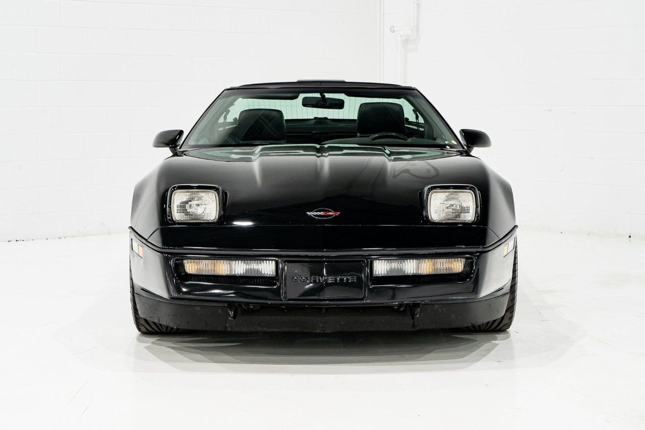 Chevrolet Corvette ZR1 | PRIX EN USD 1990 Noir Montréal - photo #3