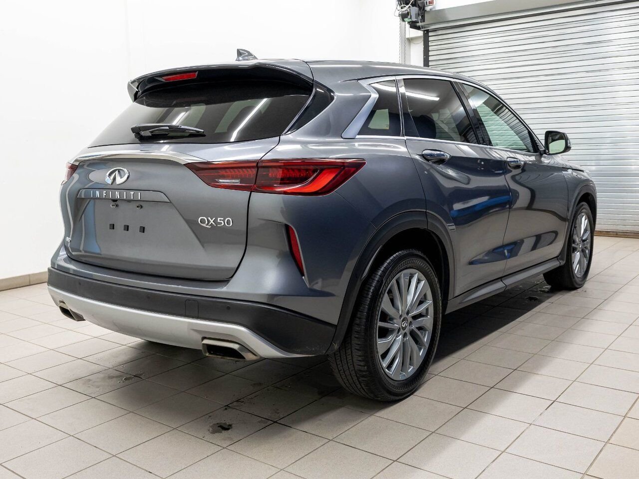 Infiniti QX50 PURE AWD *CUIR* SIÈGES CHAUF HAYON ELECT REG ADAPT 2023 Gris Saint-Jérôme - photo #7