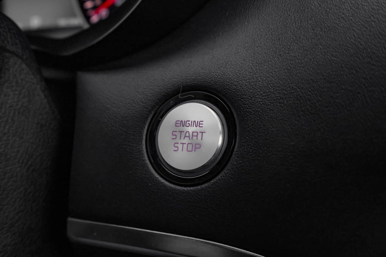 2018 Kia Stinger GT Limited AWD White Sherwood Park - photo #22