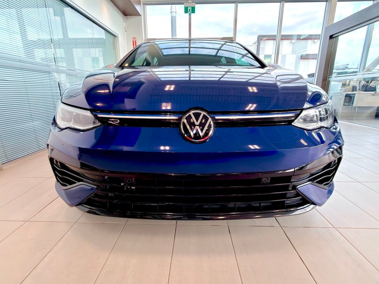 2024 Volkswagen Golf R Blue Notre-Dame-des-Prairies - photo #4