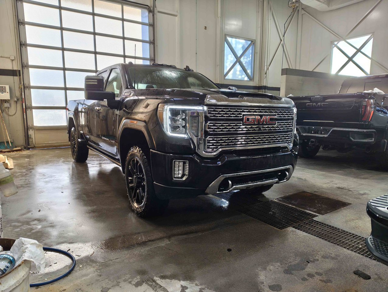 2023 GMC Sierra 3500HD 4WD Crew Cab 159 Denali Black Sherwood Park - photo #2