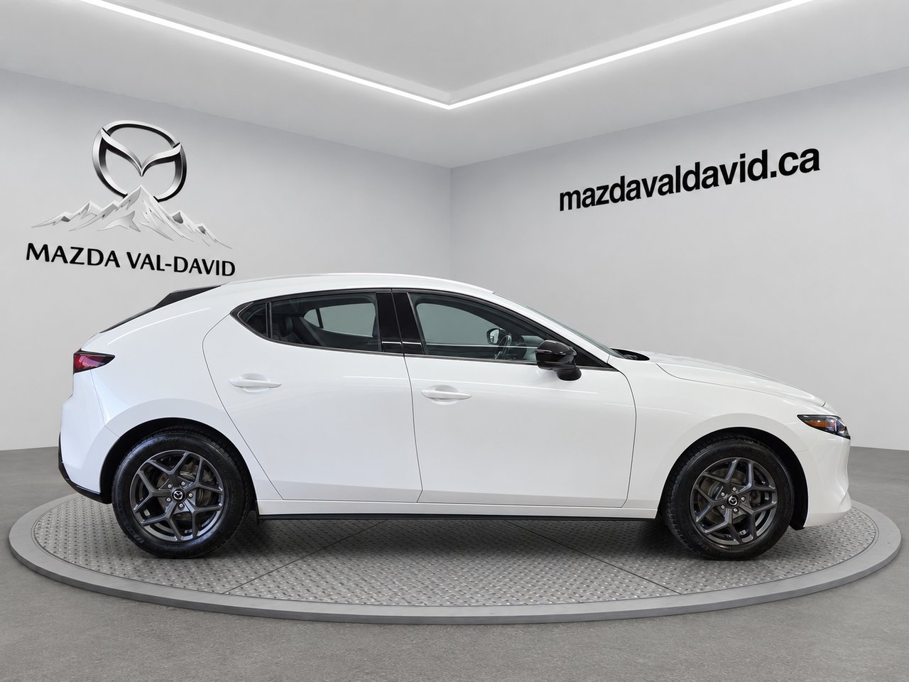 2023 Mazda Mazda3 Sport GT turbo i-ACTIV White Val-David - photo #7