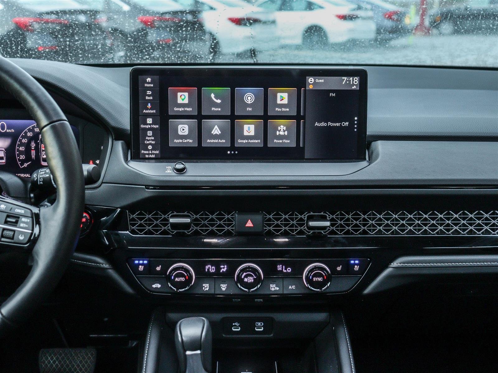 2024 Honda Accord Hybrid Touring Ottawa & Gatineau - photo #11