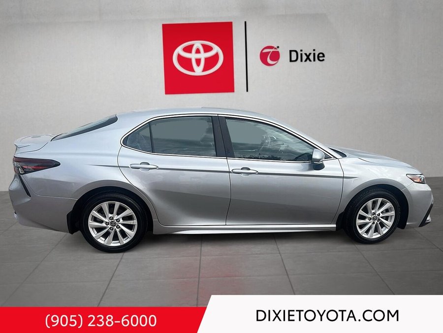 2024 Toyota Camry SE Auto Silver
