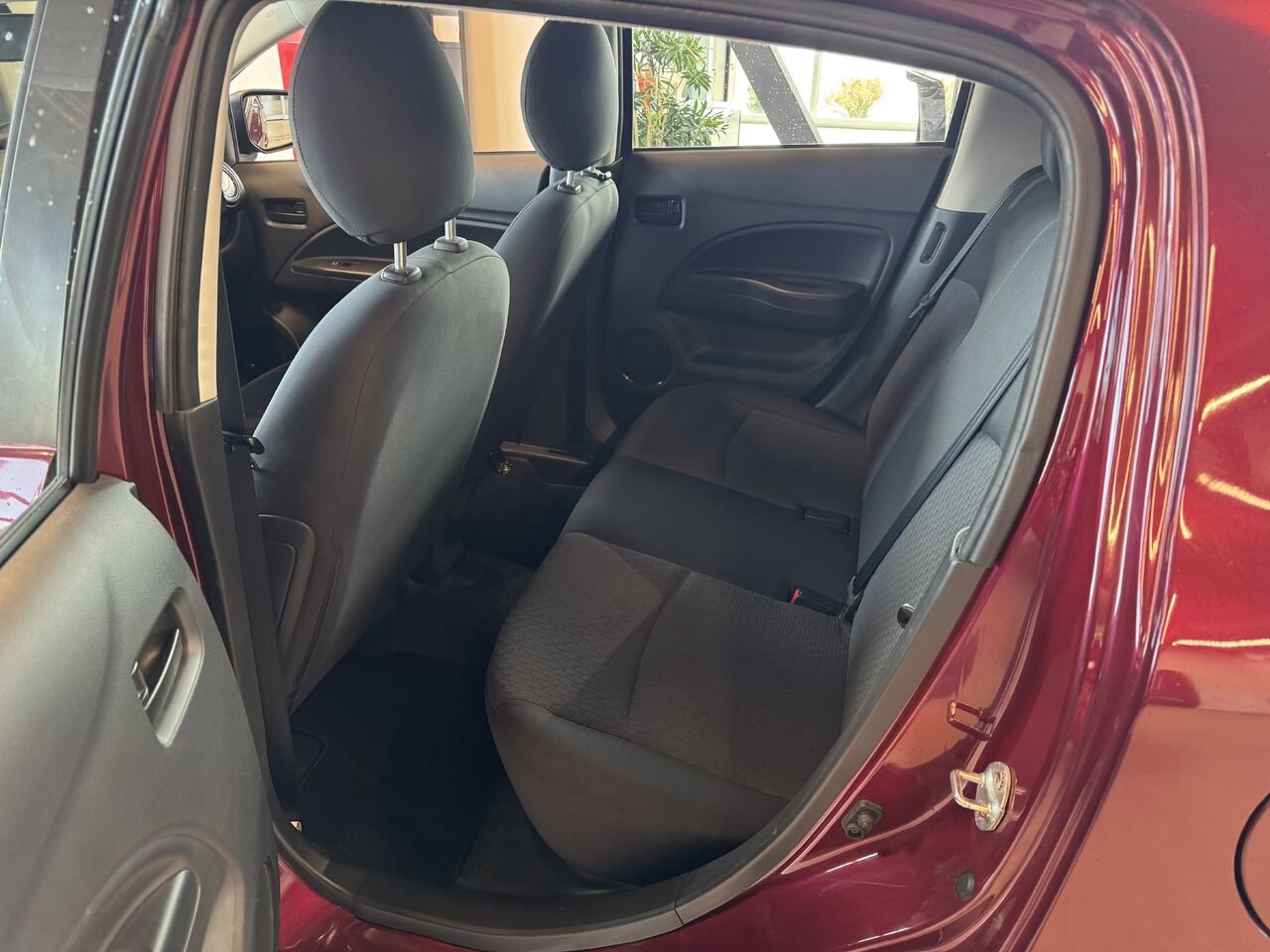 Mitsubishi Mirage 2017 Rouge Saint-Eustache - photo #6