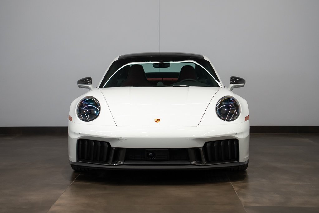 2026 Porsche 911 Carrera 4 GTS Coupe \\ NO LUXURY TAX White Kirkland - photo #1