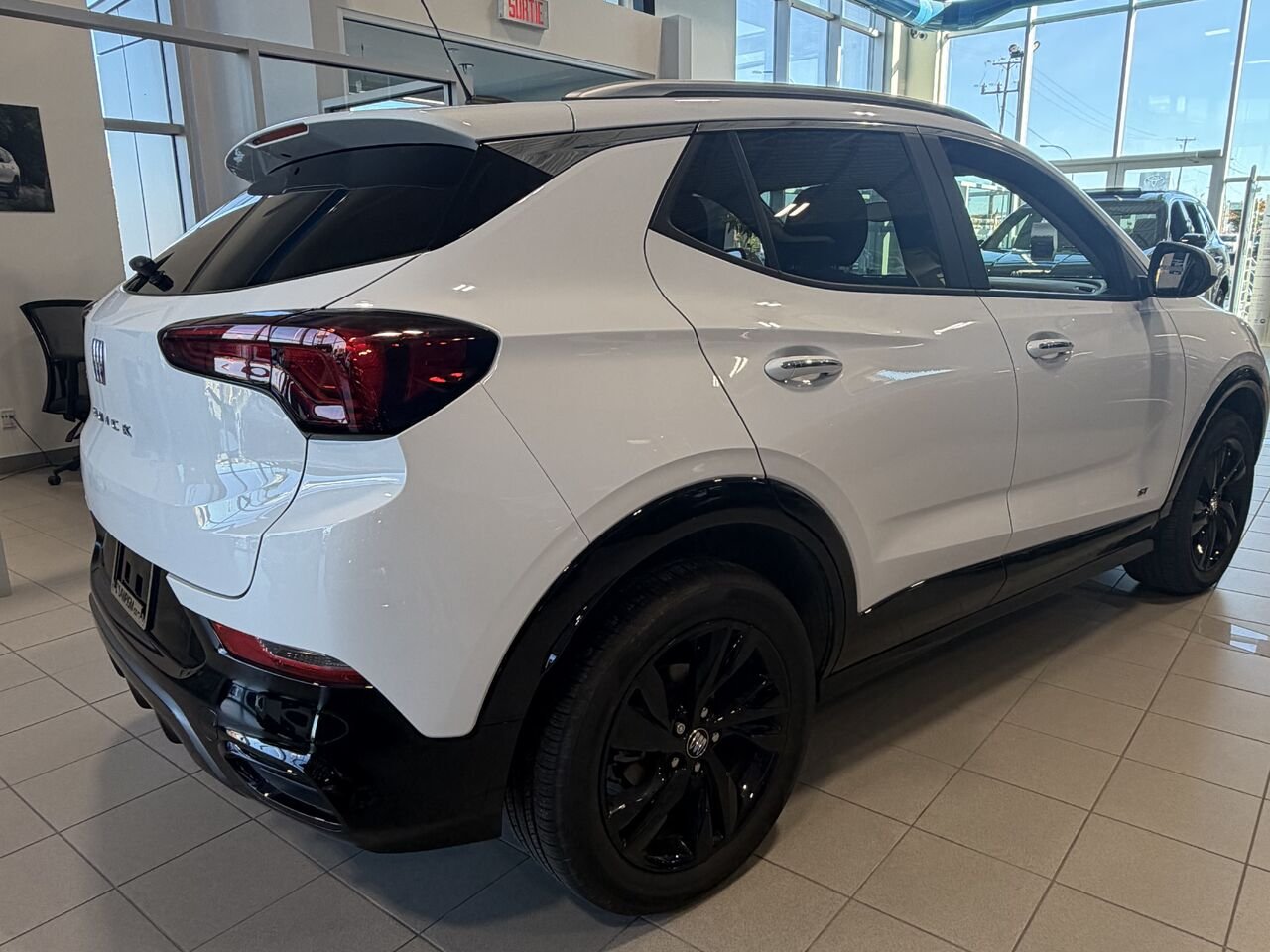 BUICK ENCORE GX SPORT TOURING Tourisme sport 4 portes TI 2025 Blanc Gatineau - photo #14