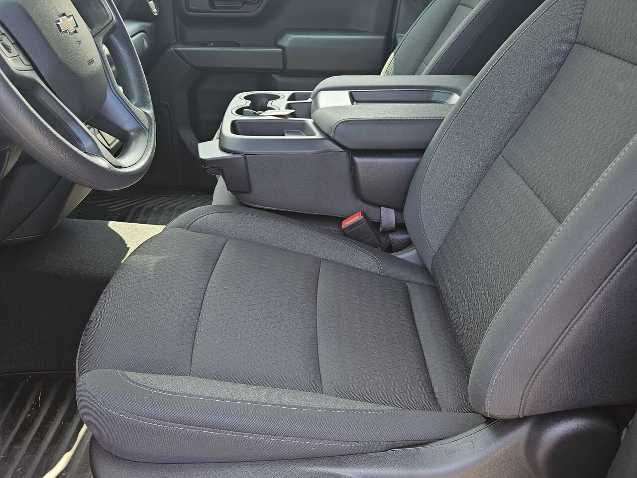 Chevrolet Silverado 1500 Custom cabine multiplace 4RM 157 po 2026 Noir Thetford Mines - photo #11