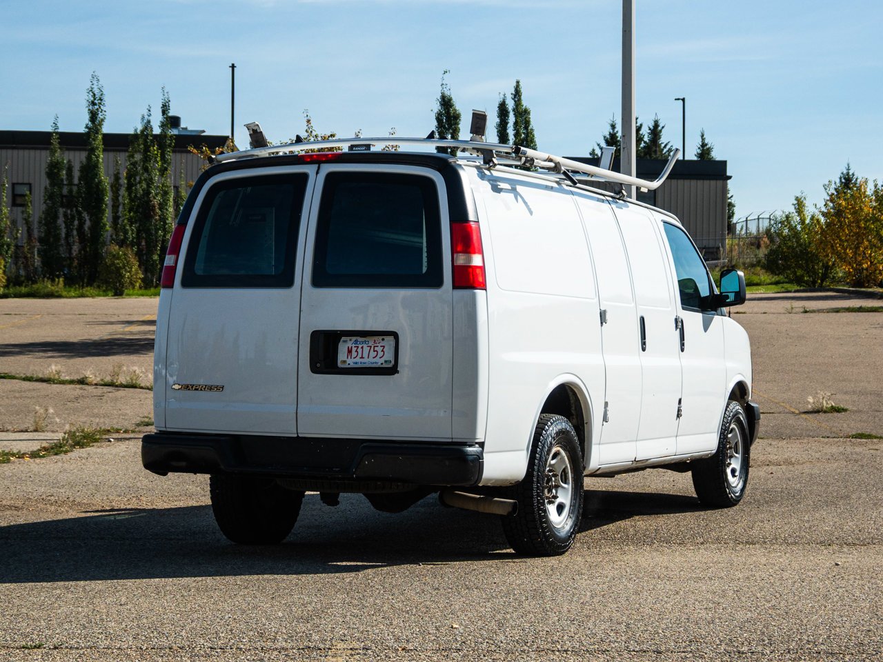 2017 Chevrolet Express Cargo Van RWD 2500 135 White Sherwood Park - photo #13