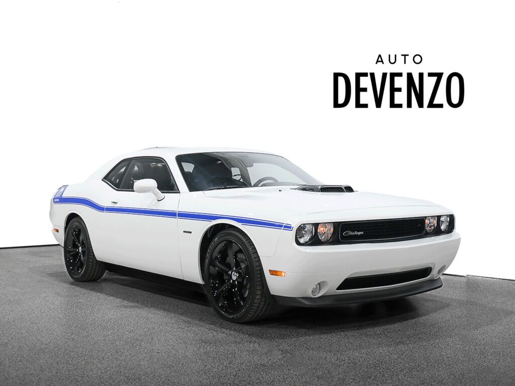 White 2014 Dodge Challenger Coupe Rear-Wheel Drive Manual