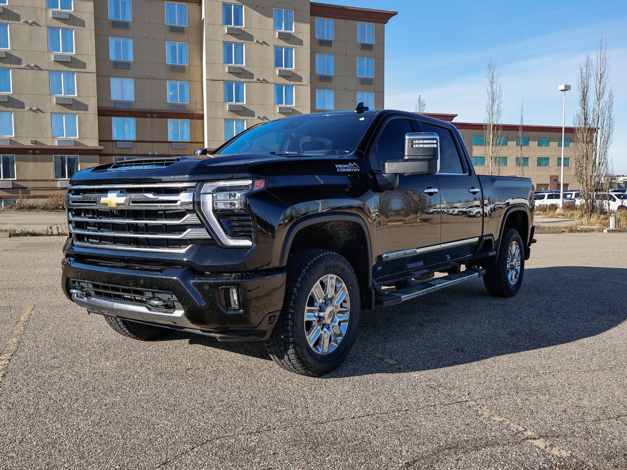2024 Chevrolet Silverado 3500HD 4WD Crew Cab 159 High Country Black Sherwood Park - photo #3