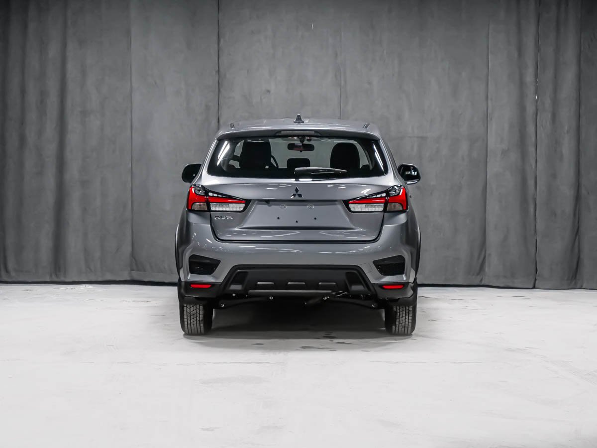 2026 Mitsubishi RVR ES Titanium Grey Montreal - photo #4
