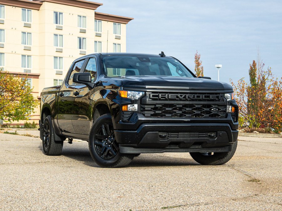 2024 Chevrolet Silverado 1500 Custom 2.7L | Trailering Package Black