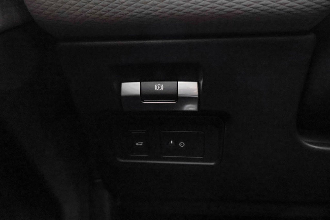 2020 Land Rover Range Rover Evoque P250 S Eiger Gray Metallic Sherwood Park - photo #16