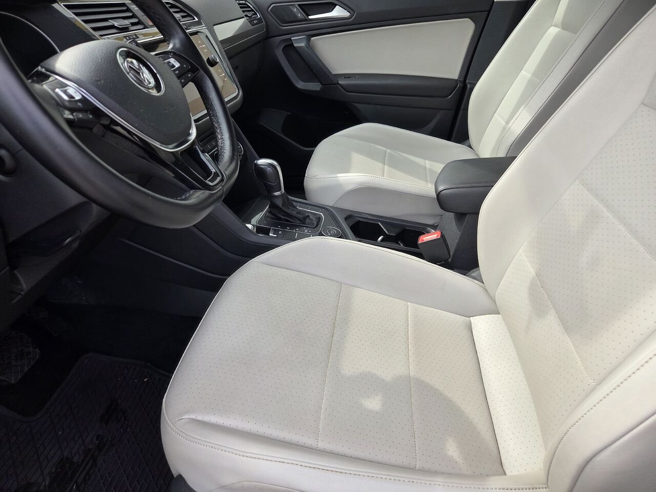 VOLKSWAGEN TIGUAN 2019 Noir Mont-Laurier - photo #10
