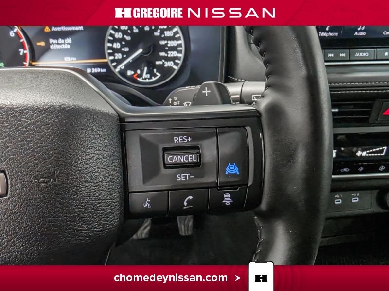 2025 Nissan Rogue White Laval - photo #22