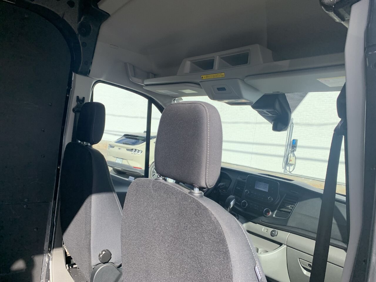 2025 Ford Transit fourgon utilitaire Grey Châteauguay - photo #13