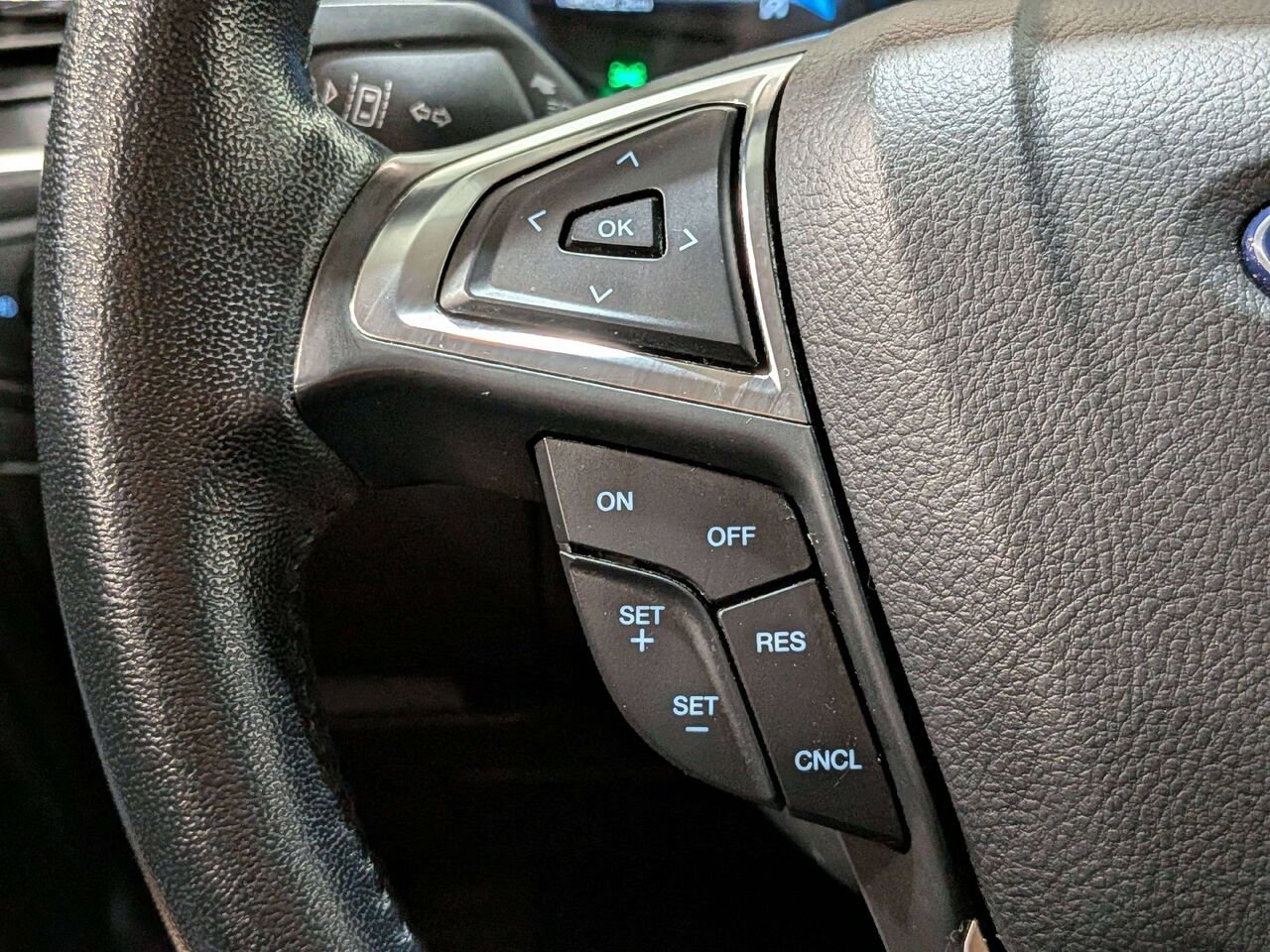 2023 Ford Edge Titanium AWD Silver Val-David - photo #15