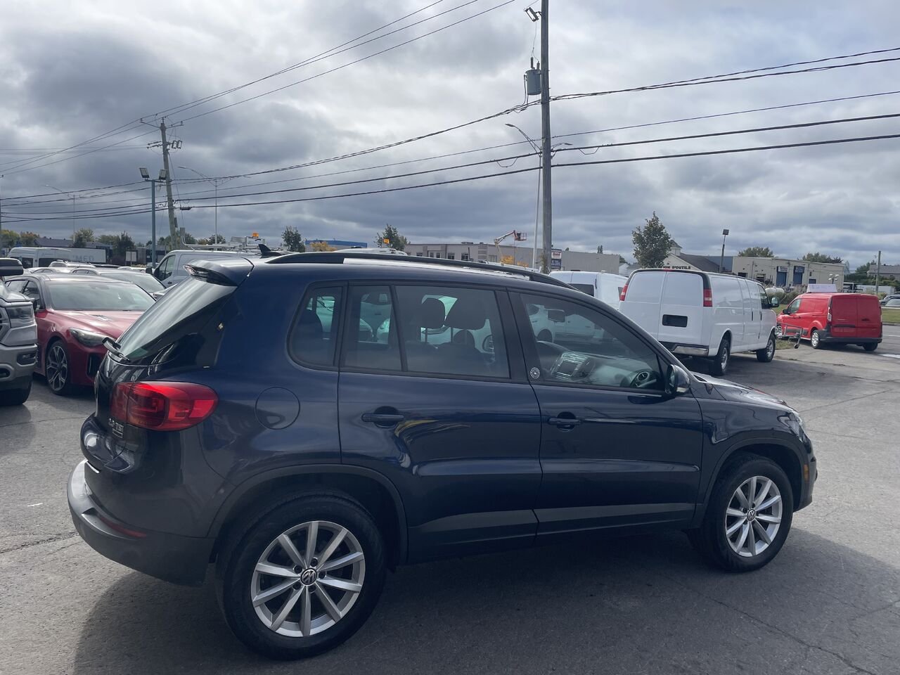 2017 Volkswagen Tiguan Blue  - photo #5